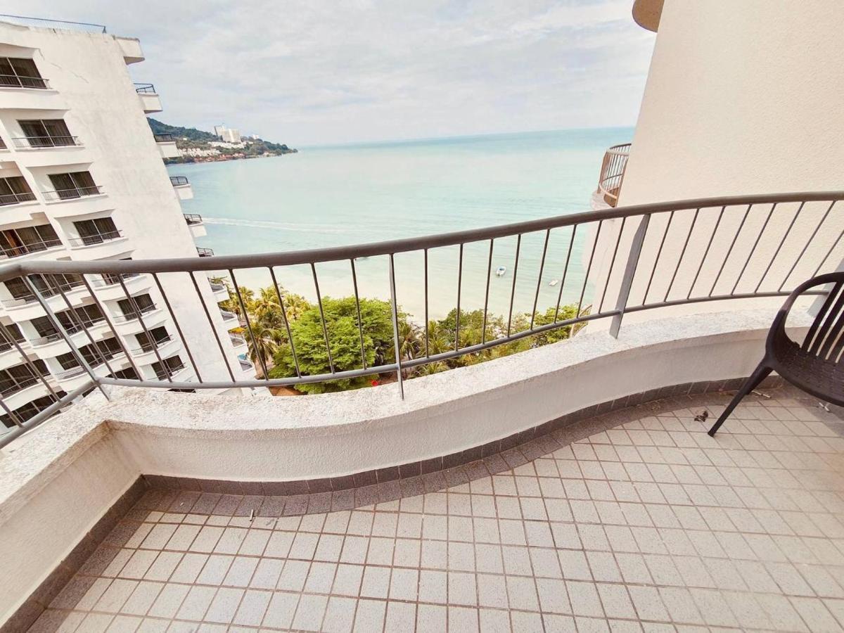 Seaview Deluxe Studio Couples Room S Tanjung Bungah (Penang) Eksteriør billede