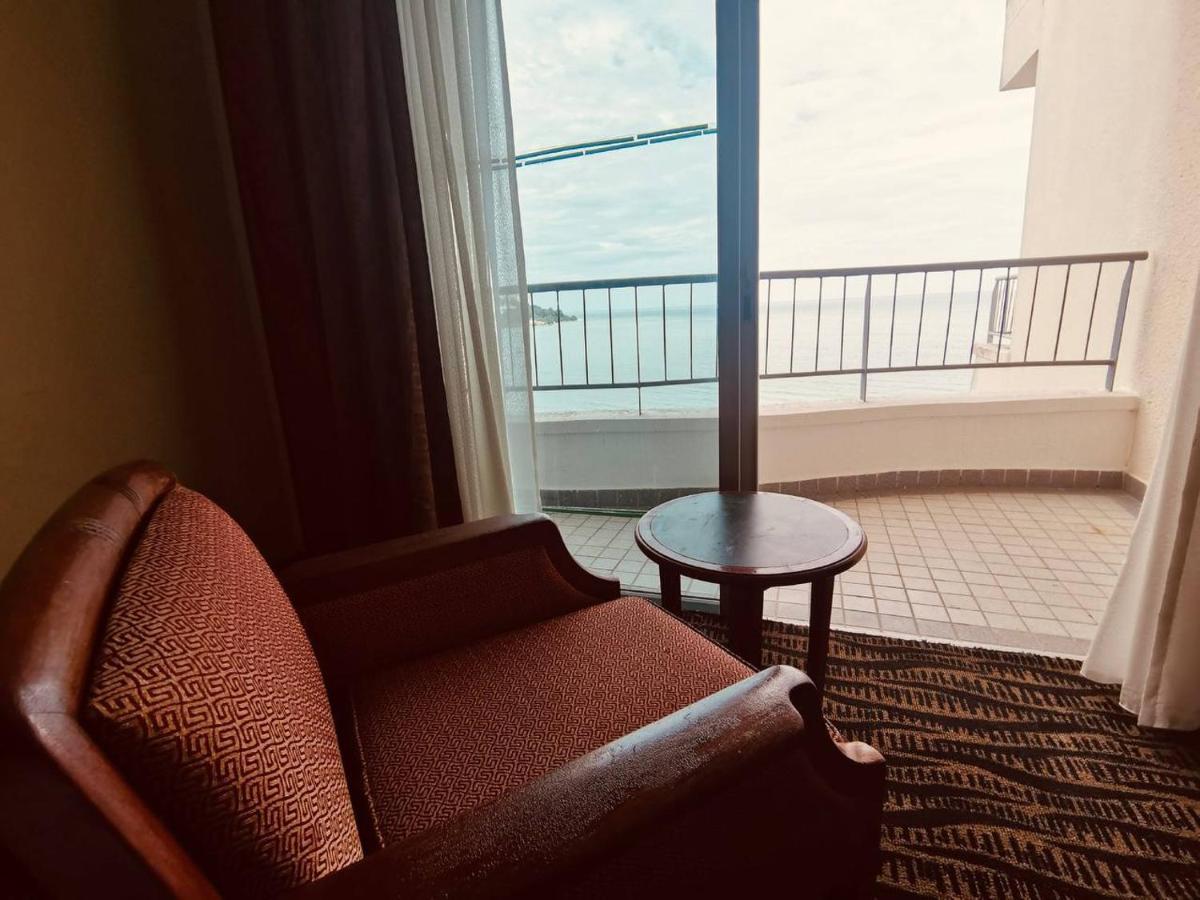 Seaview Deluxe Studio Couples Room S Tanjung Bungah (Penang) Eksteriør billede
