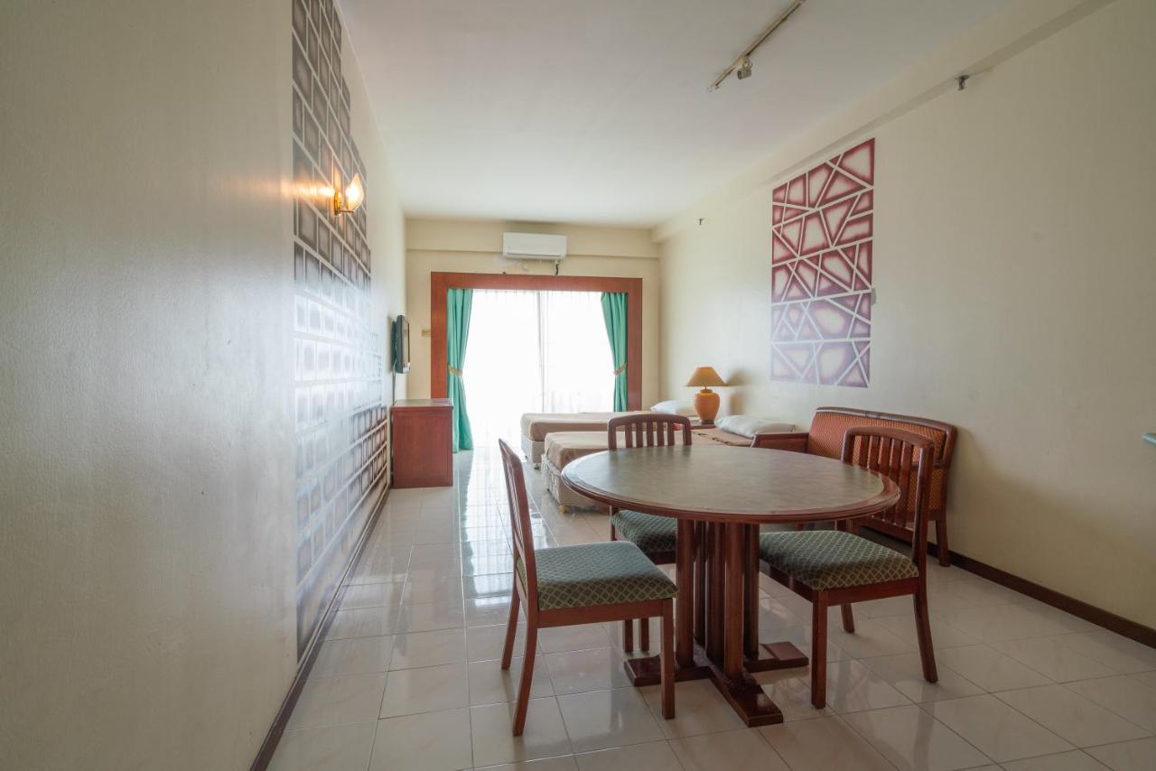 Seaview Deluxe Studio Couples Room S Tanjung Bungah (Penang) Eksteriør billede