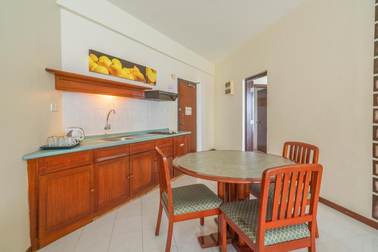 Seaview Deluxe Studio Couples Room S Tanjung Bungah (Penang) Eksteriør billede