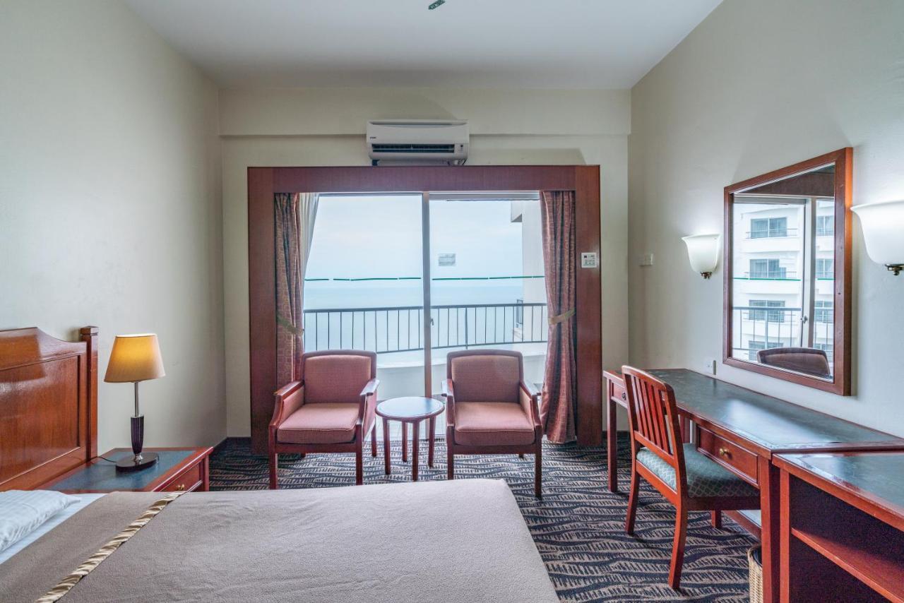 Seaview Deluxe Studio Couples Room S Tanjung Bungah (Penang) Eksteriør billede