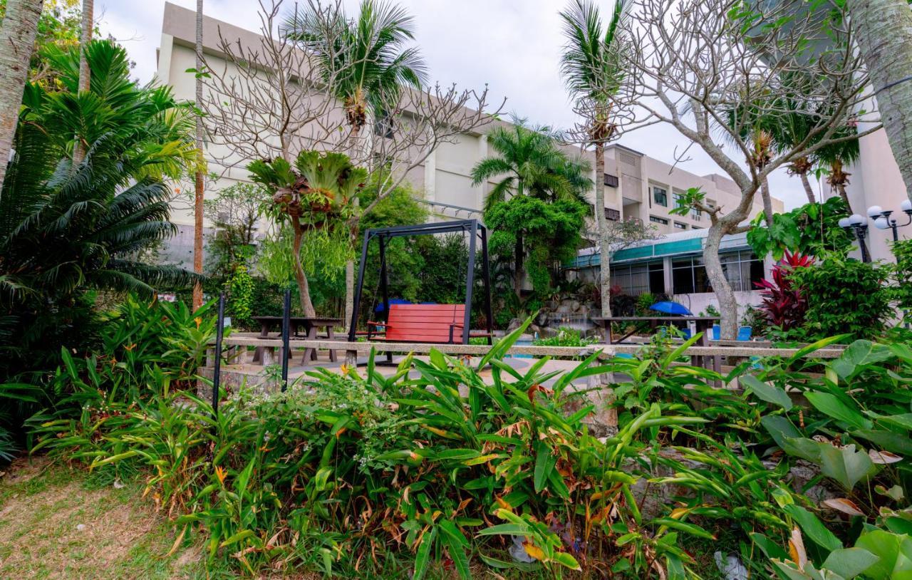 Seaview Deluxe Studio Couples Room S Tanjung Bungah (Penang) Eksteriør billede