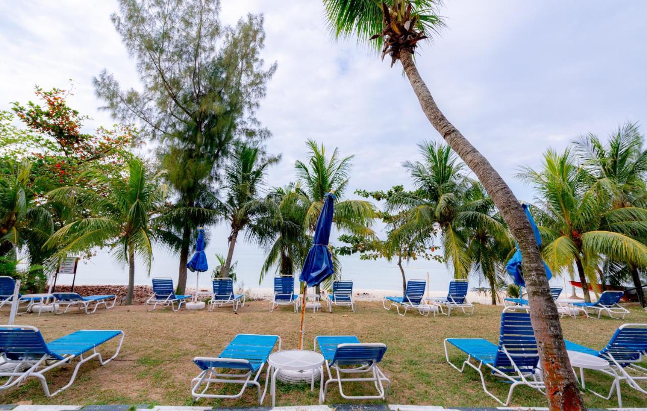 Seaview Deluxe Studio Couples Room S Tanjung Bungah (Penang) Eksteriør billede