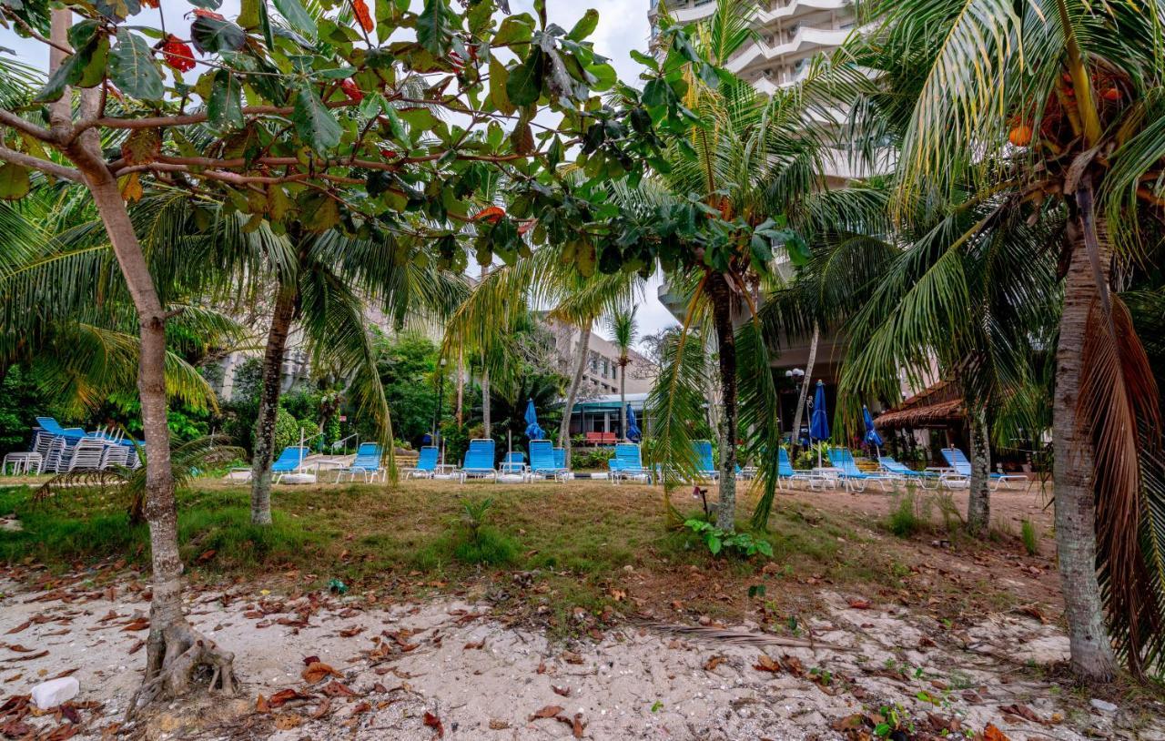 Seaview Deluxe Studio Couples Room S Tanjung Bungah (Penang) Eksteriør billede