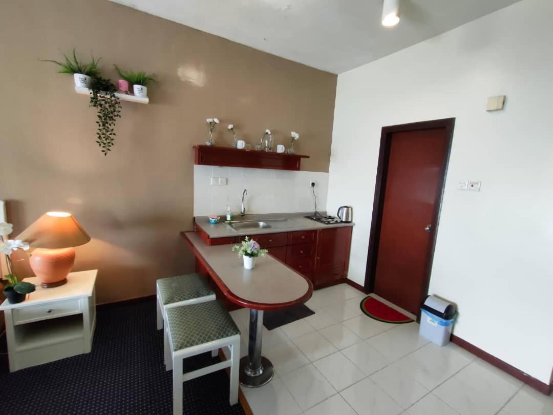 Seaview Deluxe Studio Couples Room S Tanjung Bungah (Penang) Eksteriør billede